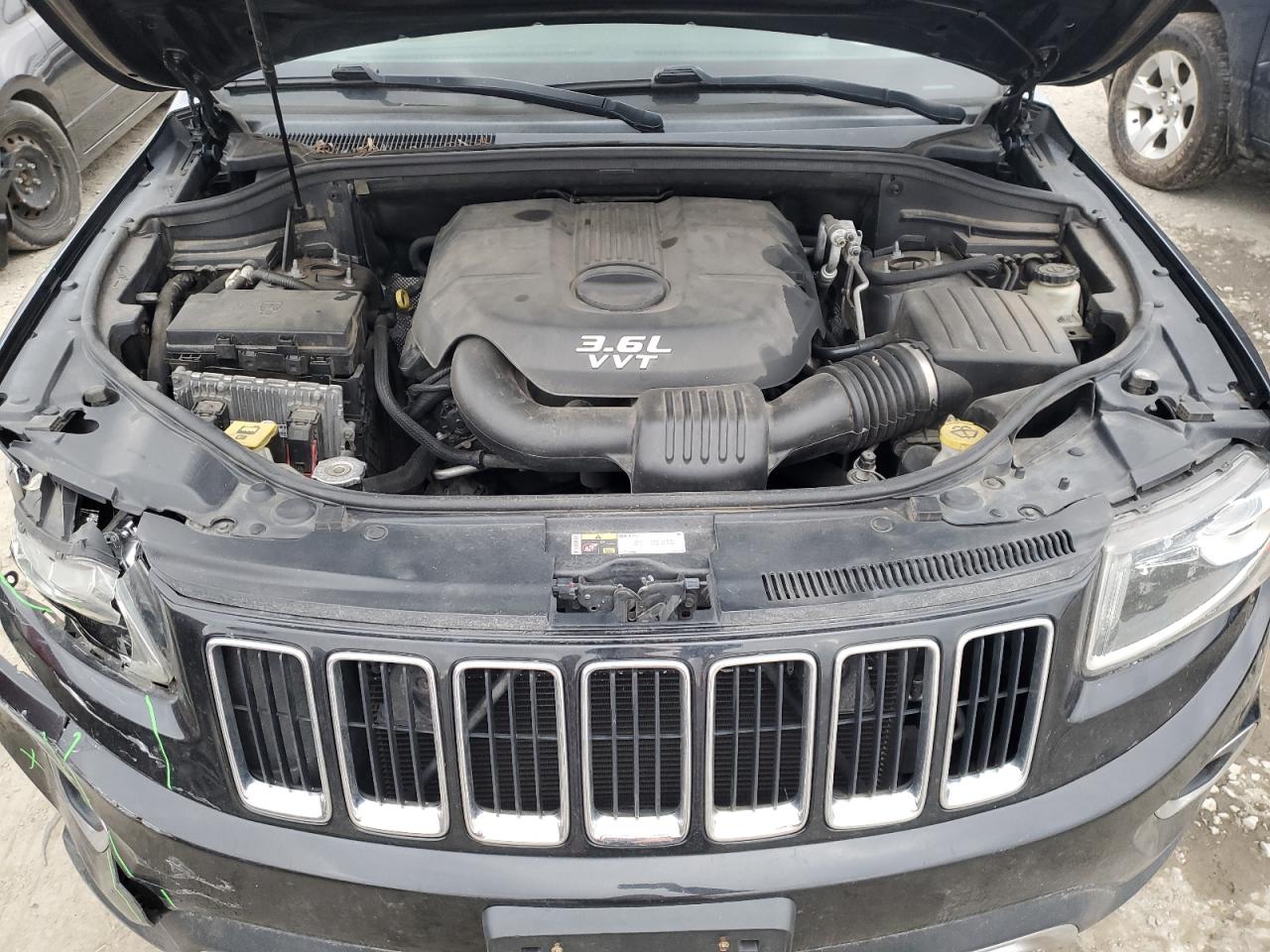 2014 Jeep Grand Cherokee - Image 12