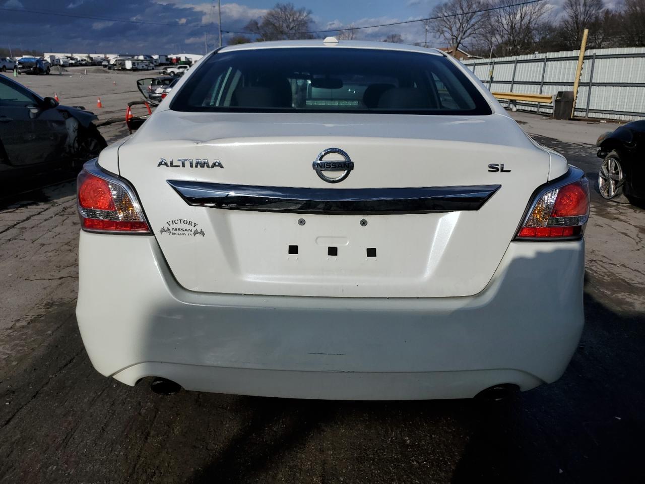 2015 Nissan Altima - Image 6