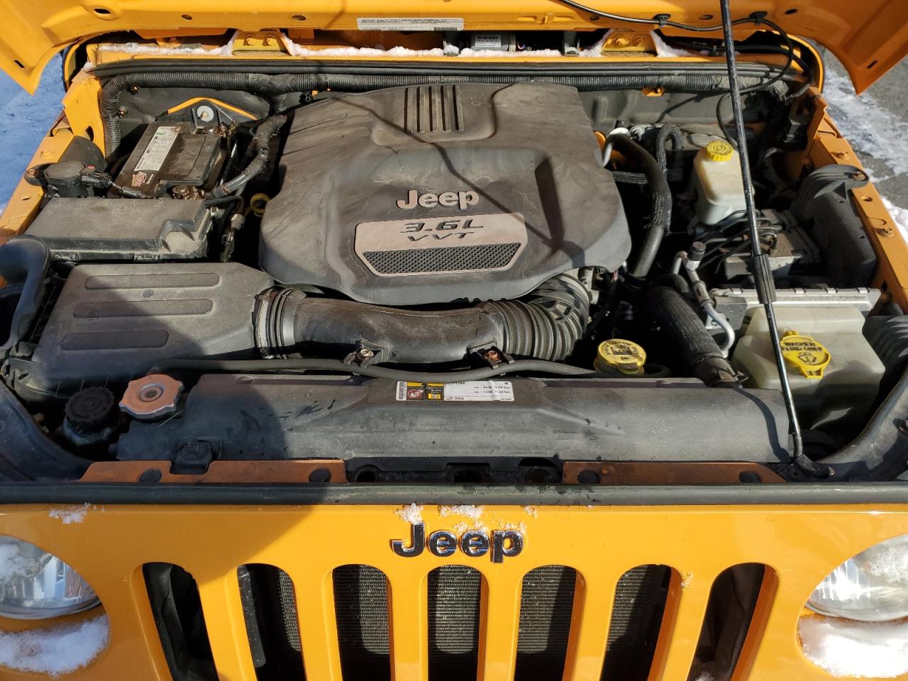 2012 Jeep Wrangler - Image 11