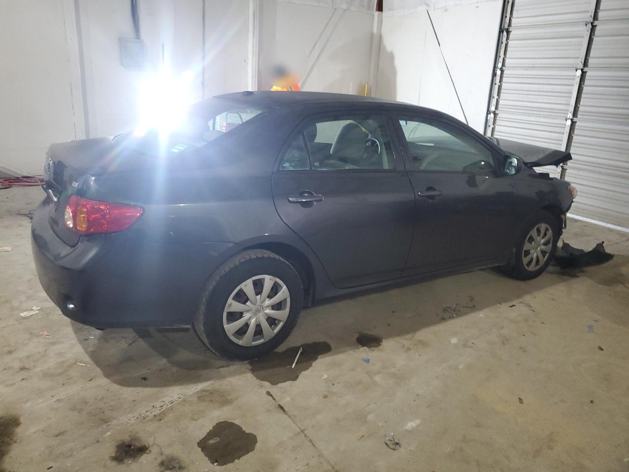 2010 Toyota Corolla - Image 3