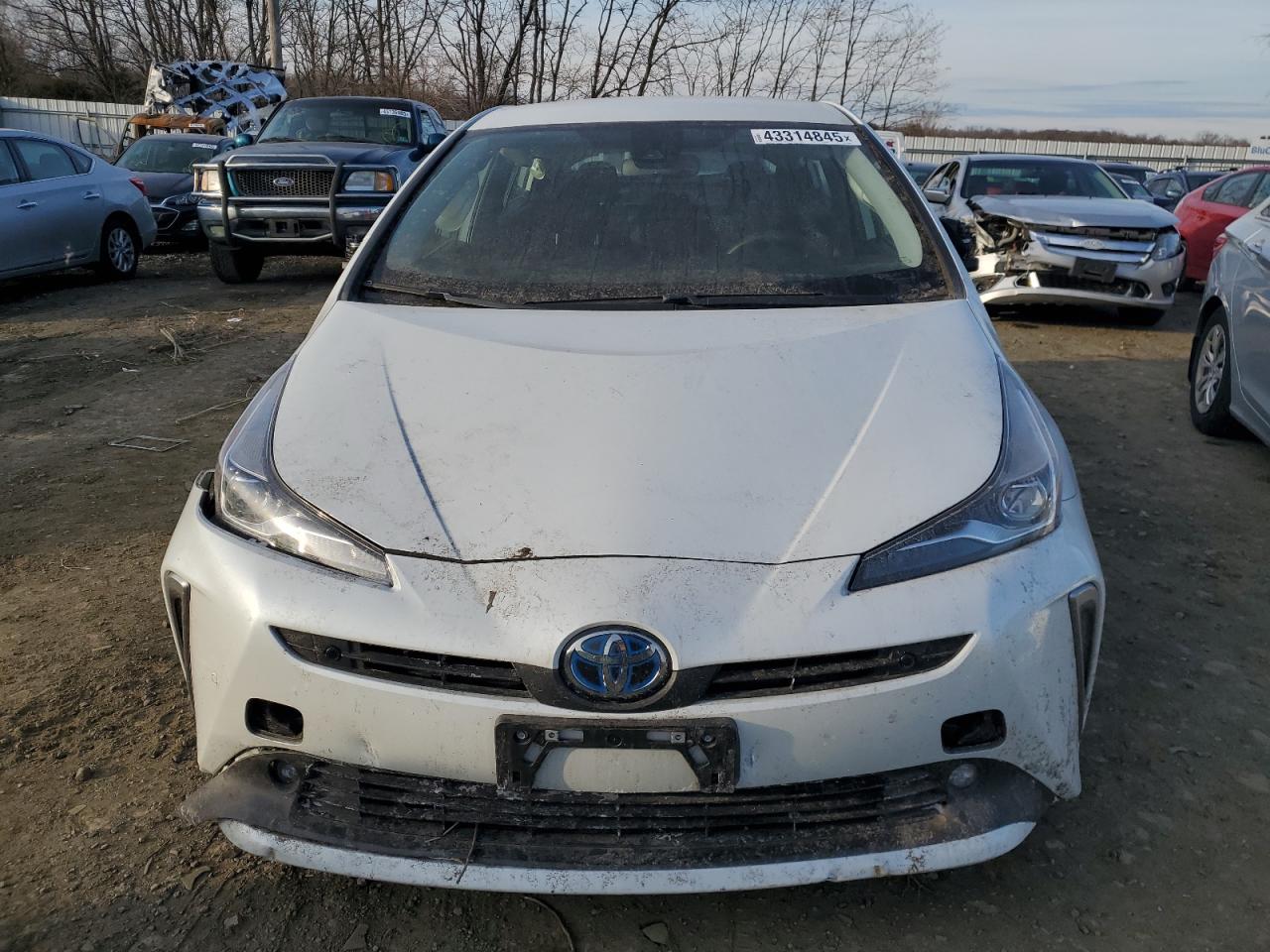 2022 Toyota Prius - Image 5