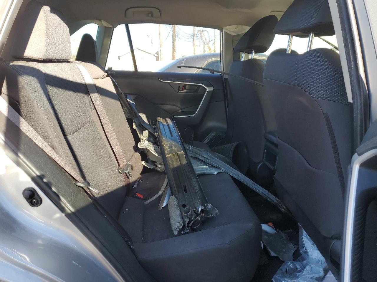 2019 Toyota RAV 4 - Image 11