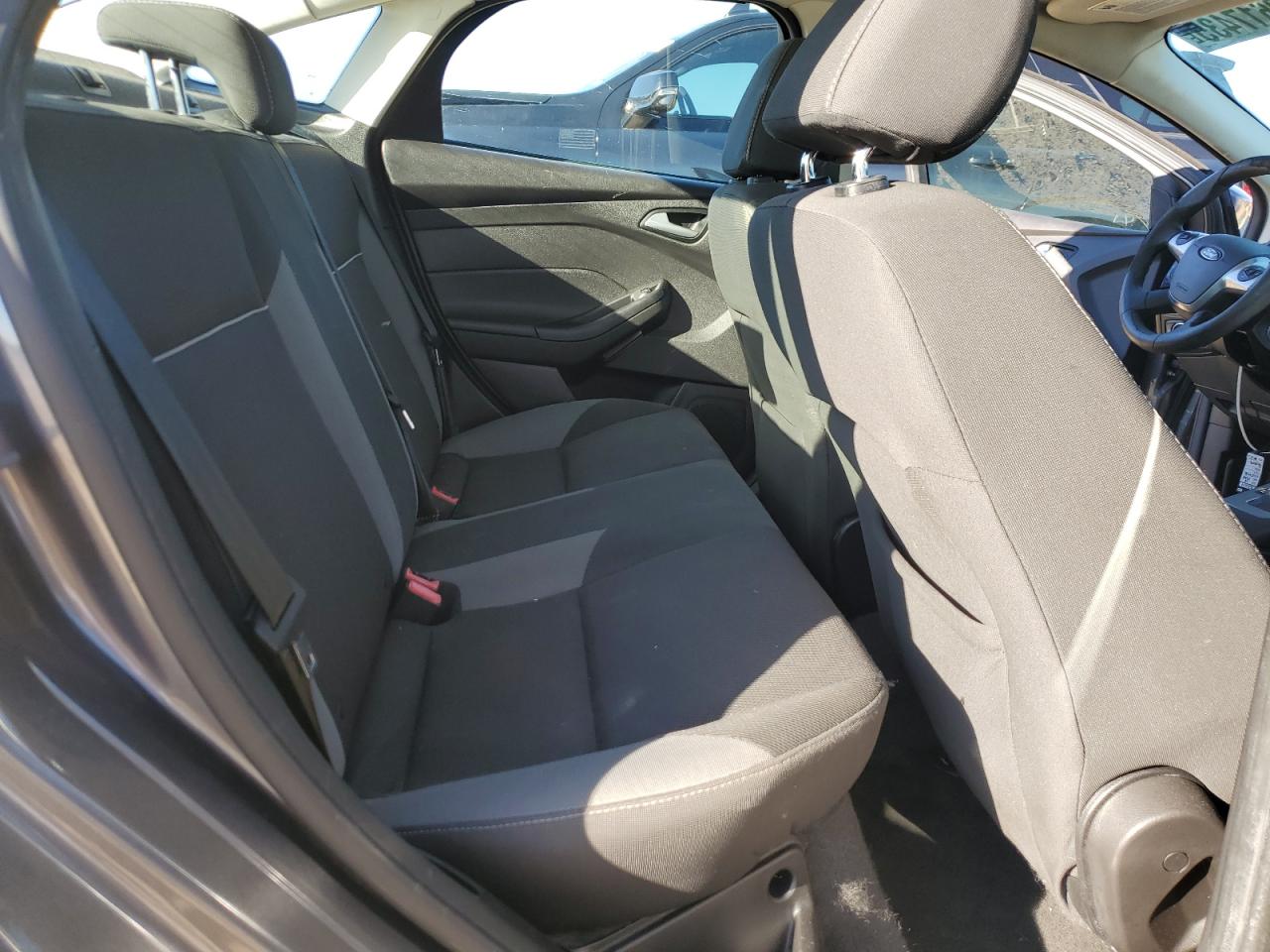 2014 Ford Focus - Image 10