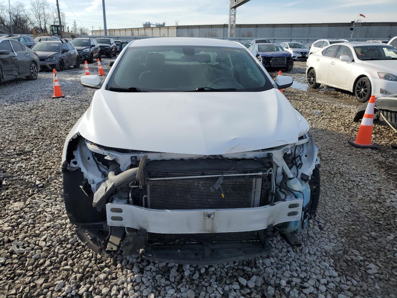 2019 Chevrolet Malibu - Image 5