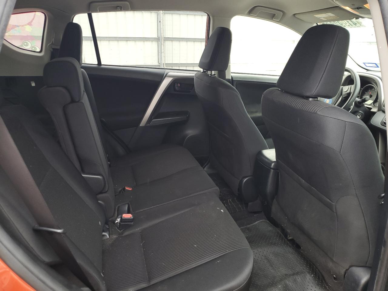 2016 Toyota RAV 4 - Image 11