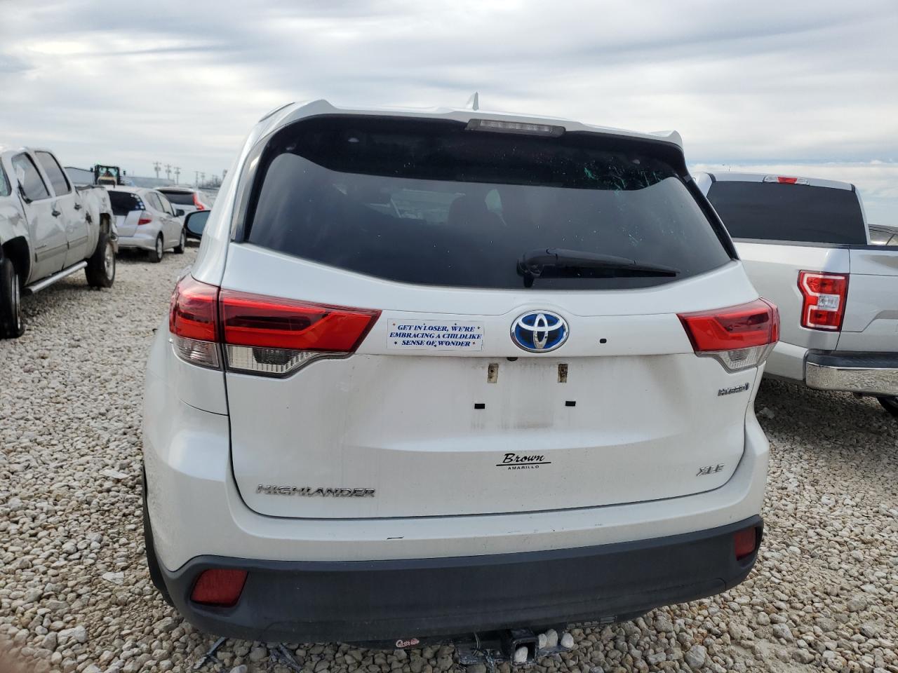 2017 Toyota Highlander - Image 6
