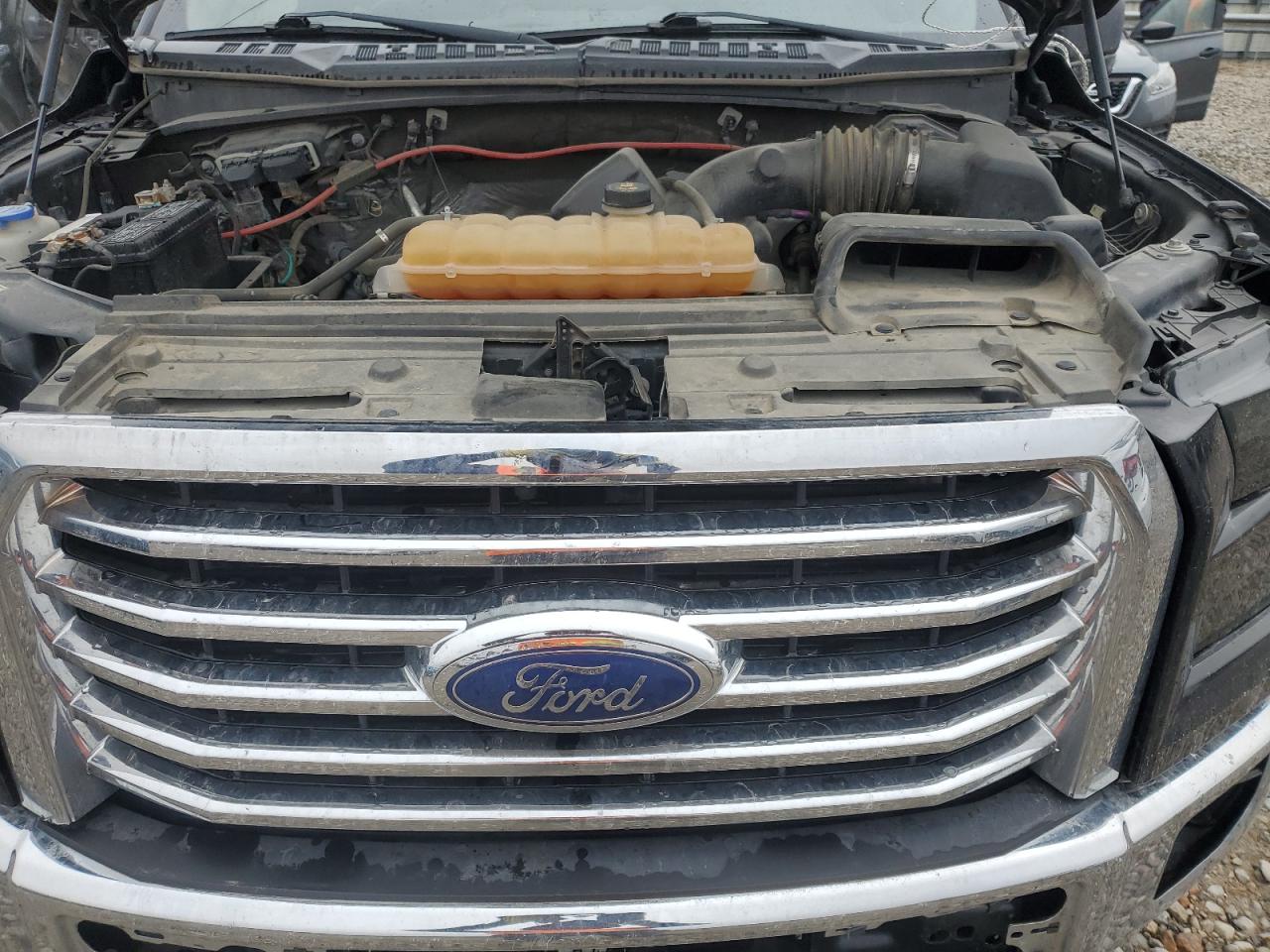 2015 Ford F-150 - Image 12