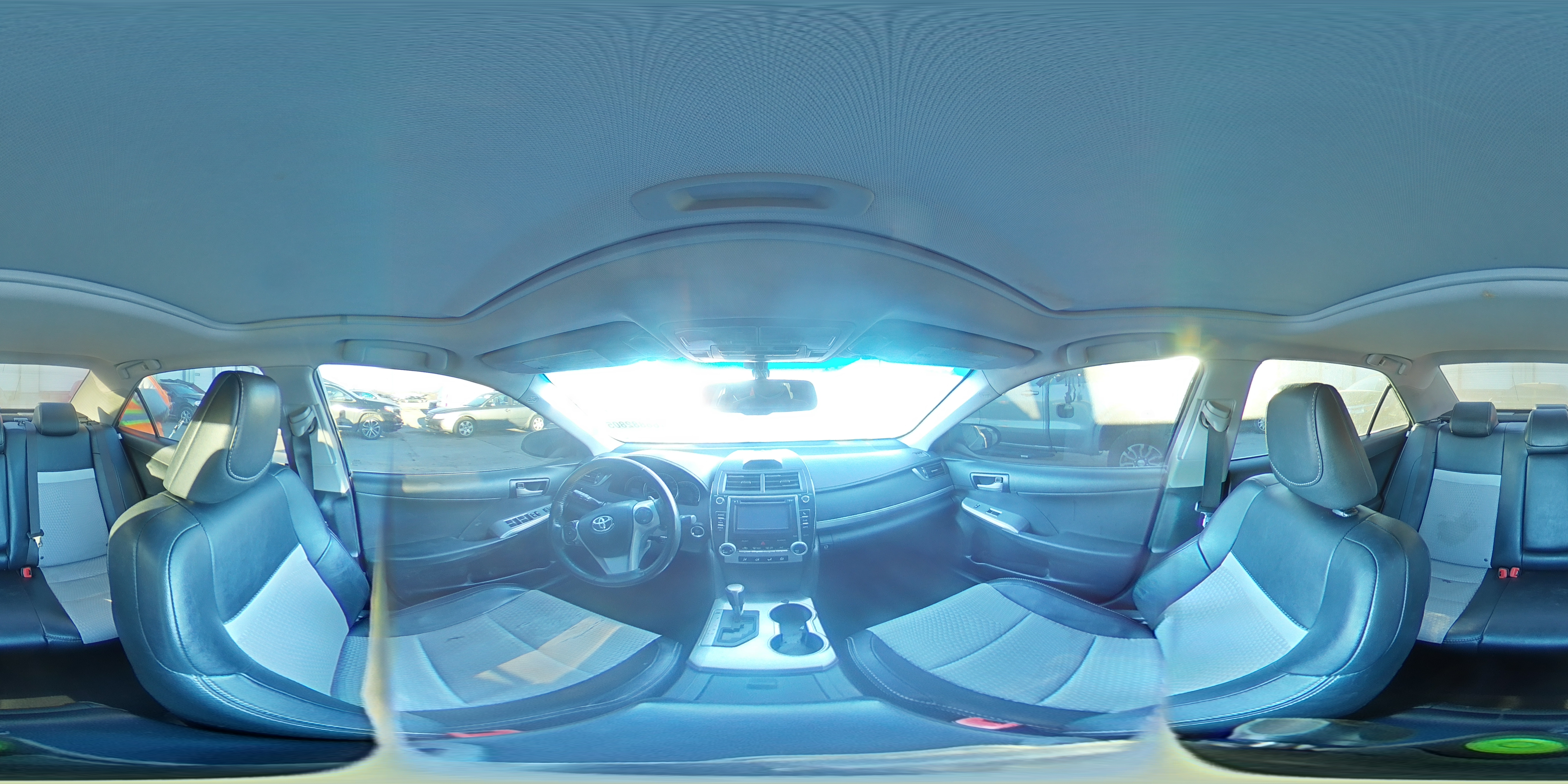 2013 Toyota Camry - Image 13