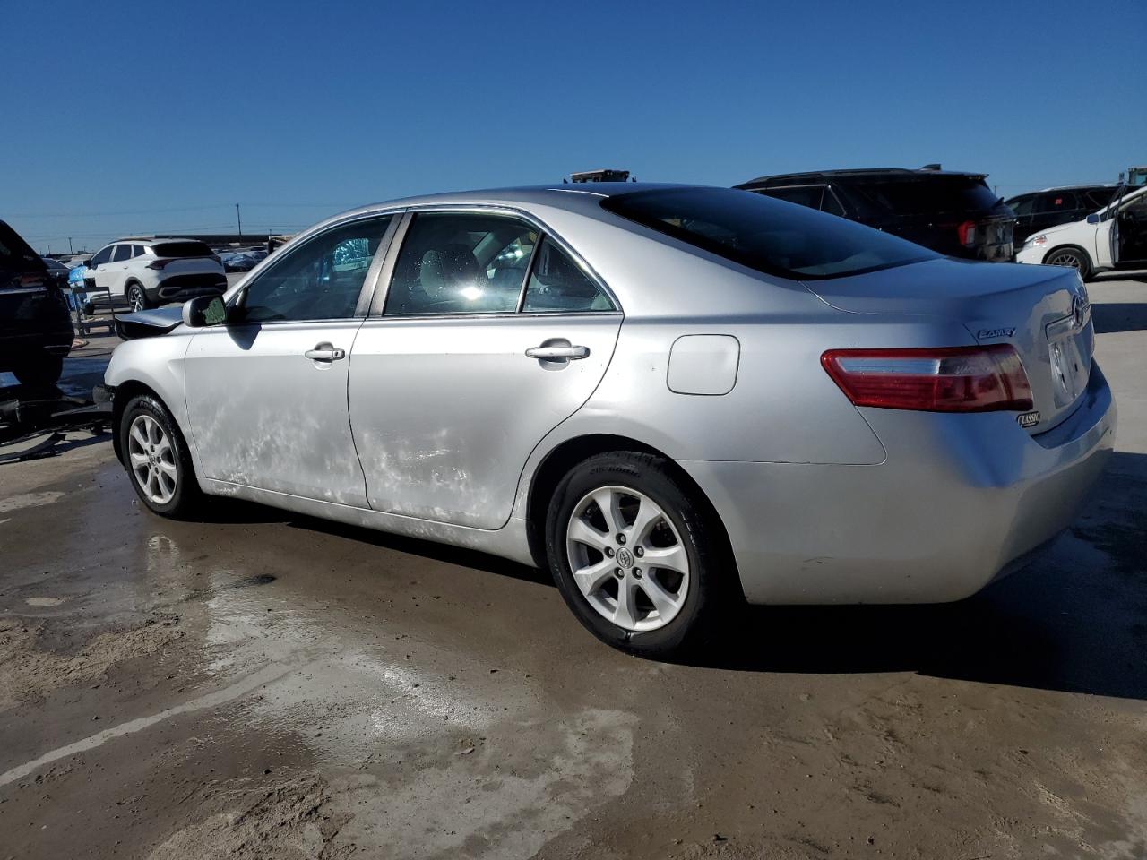 2009 Toyota Camry - Image 2