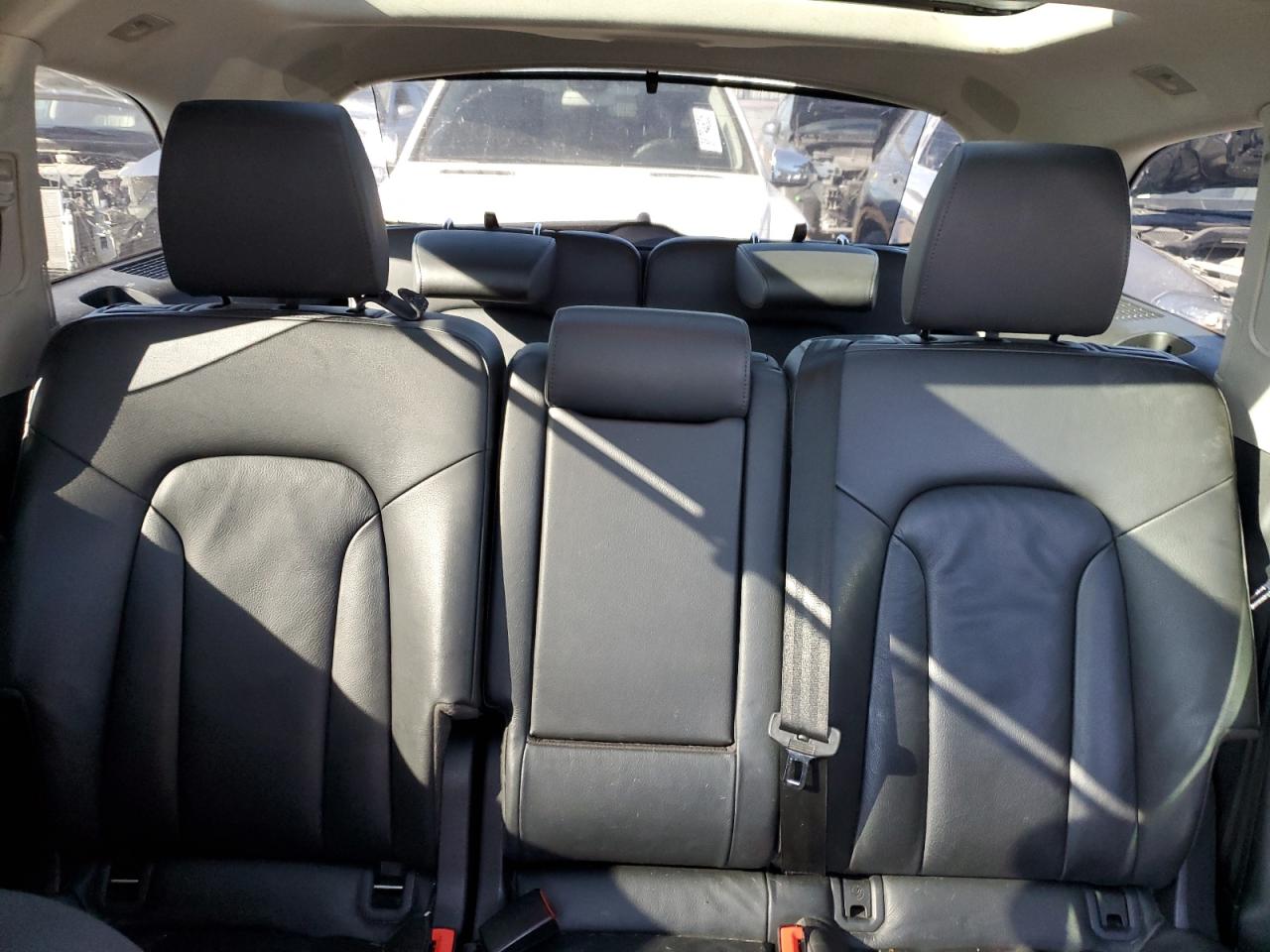 2015 Audi Q7 - Image 10