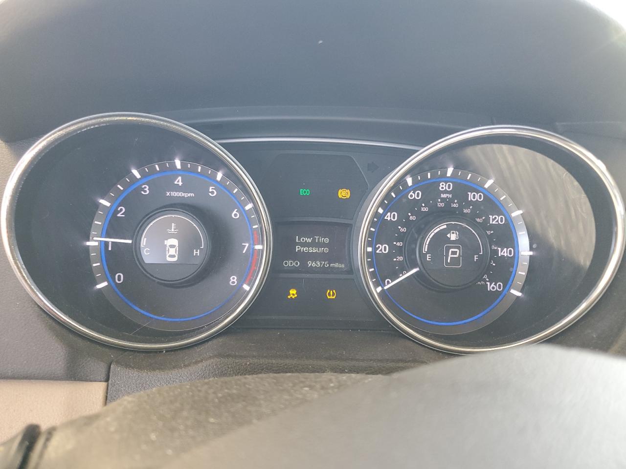 2014 Hyundai Sonata - Image 9