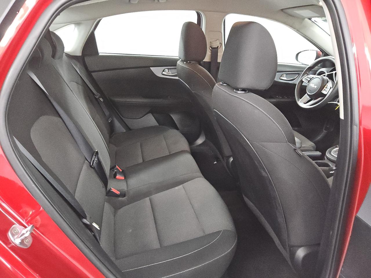 2023 Kia Forte - Image 10
