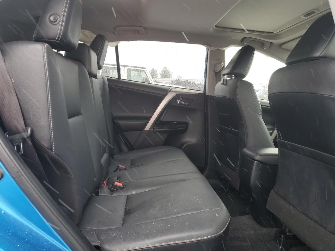2018 Toyota RAV 4 - Image 10