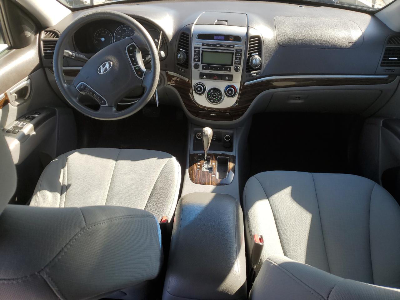 2011 Hyundai Santa Fe - Image 8