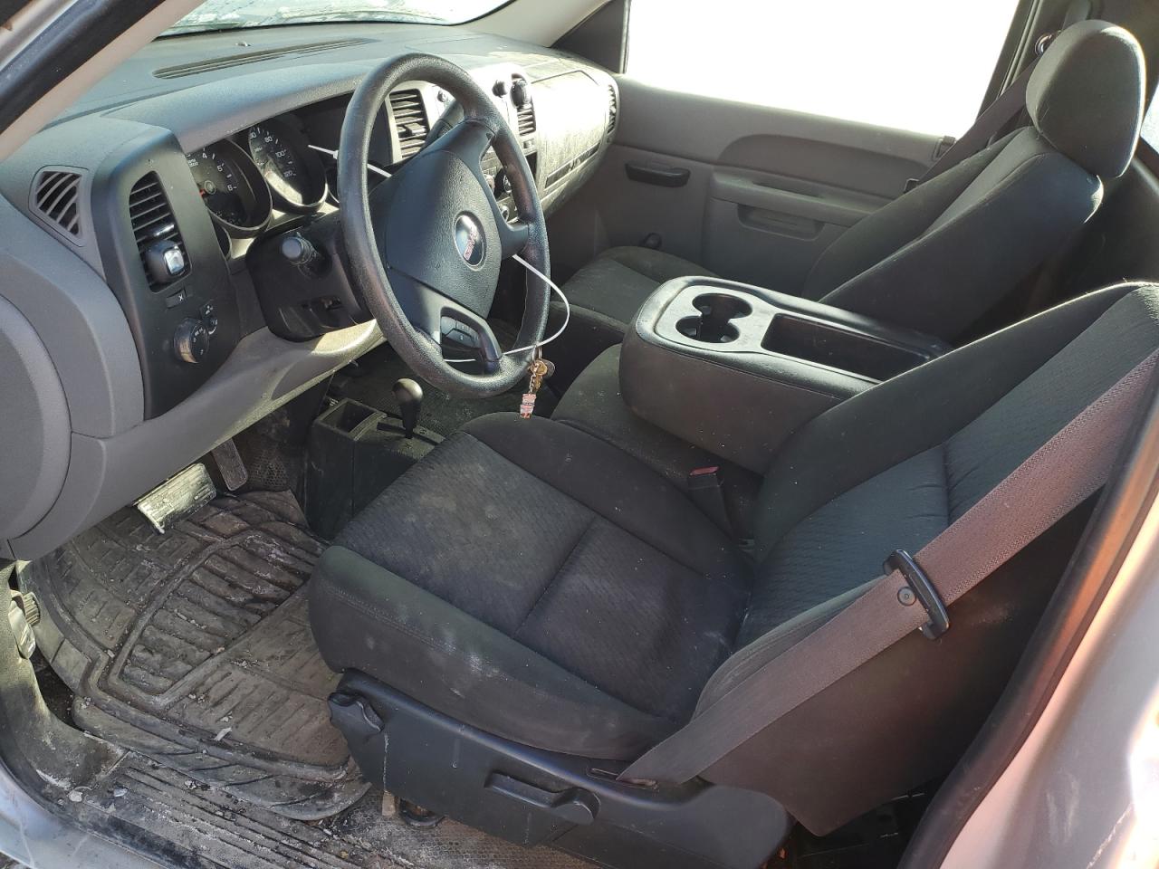 2011 GMC Sierra - Image 7