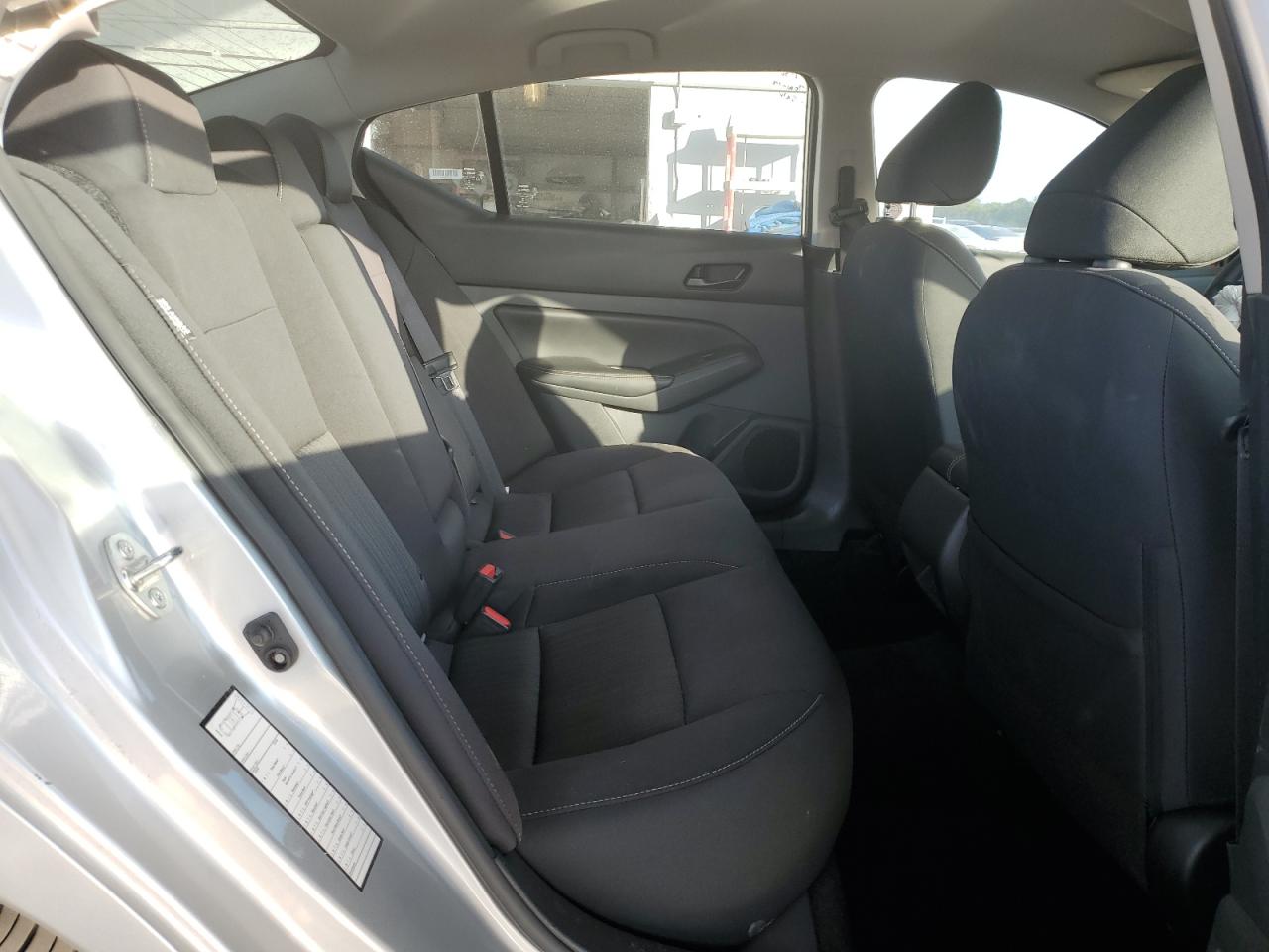 2024 Nissan Altima - Image 10