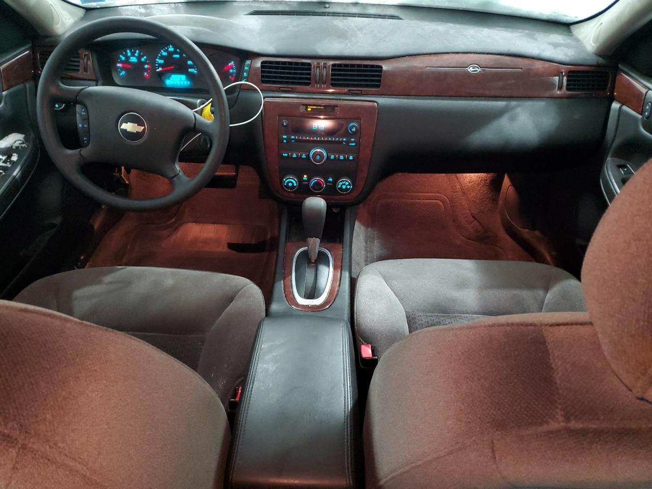 2008 Chevrolet Impala - Image 8