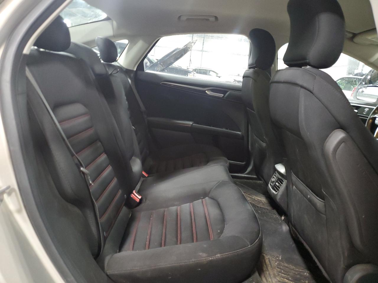2015 Ford Fusion - Image 10