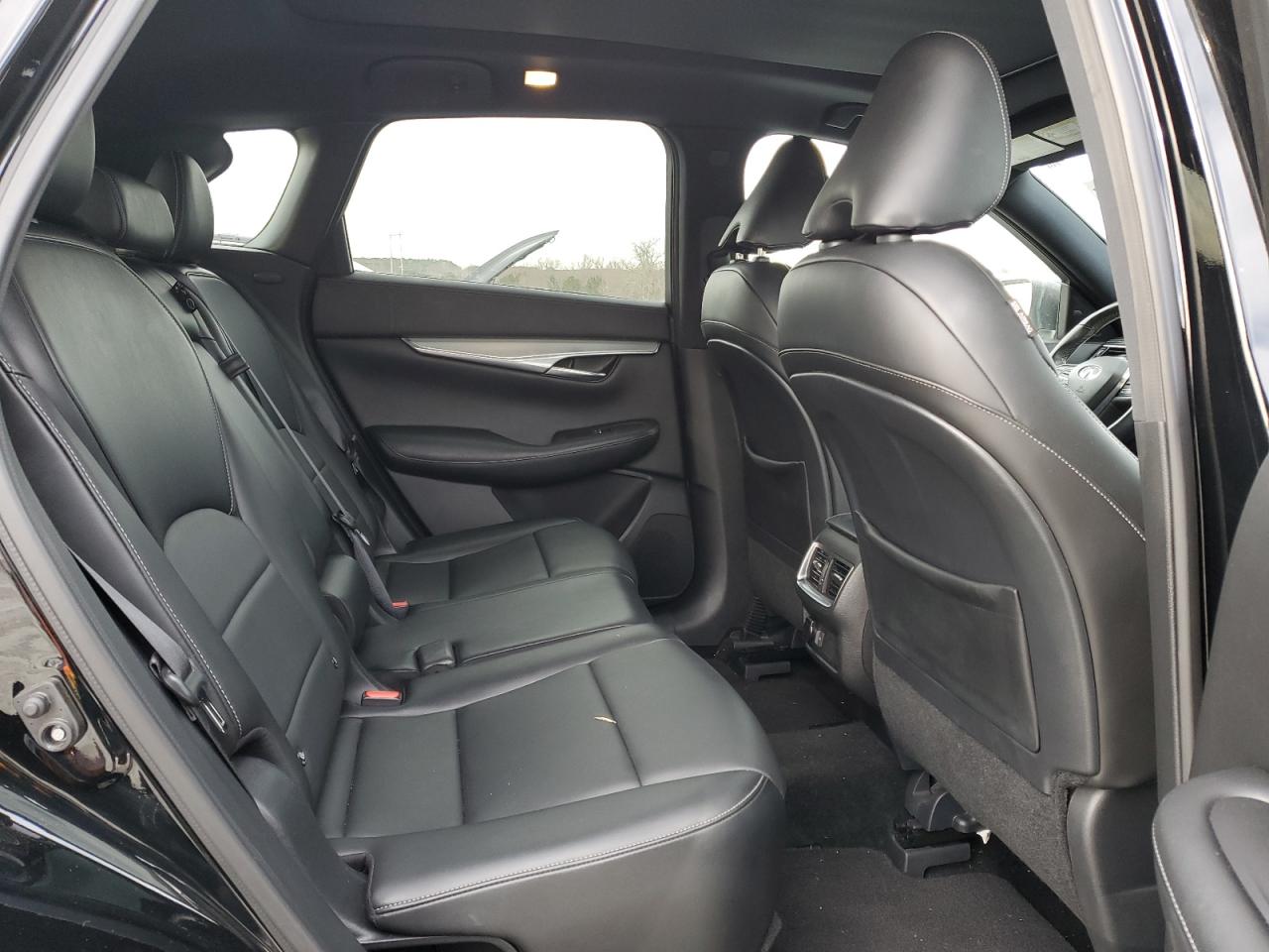 2021 Infiniti QX50 - Image 11