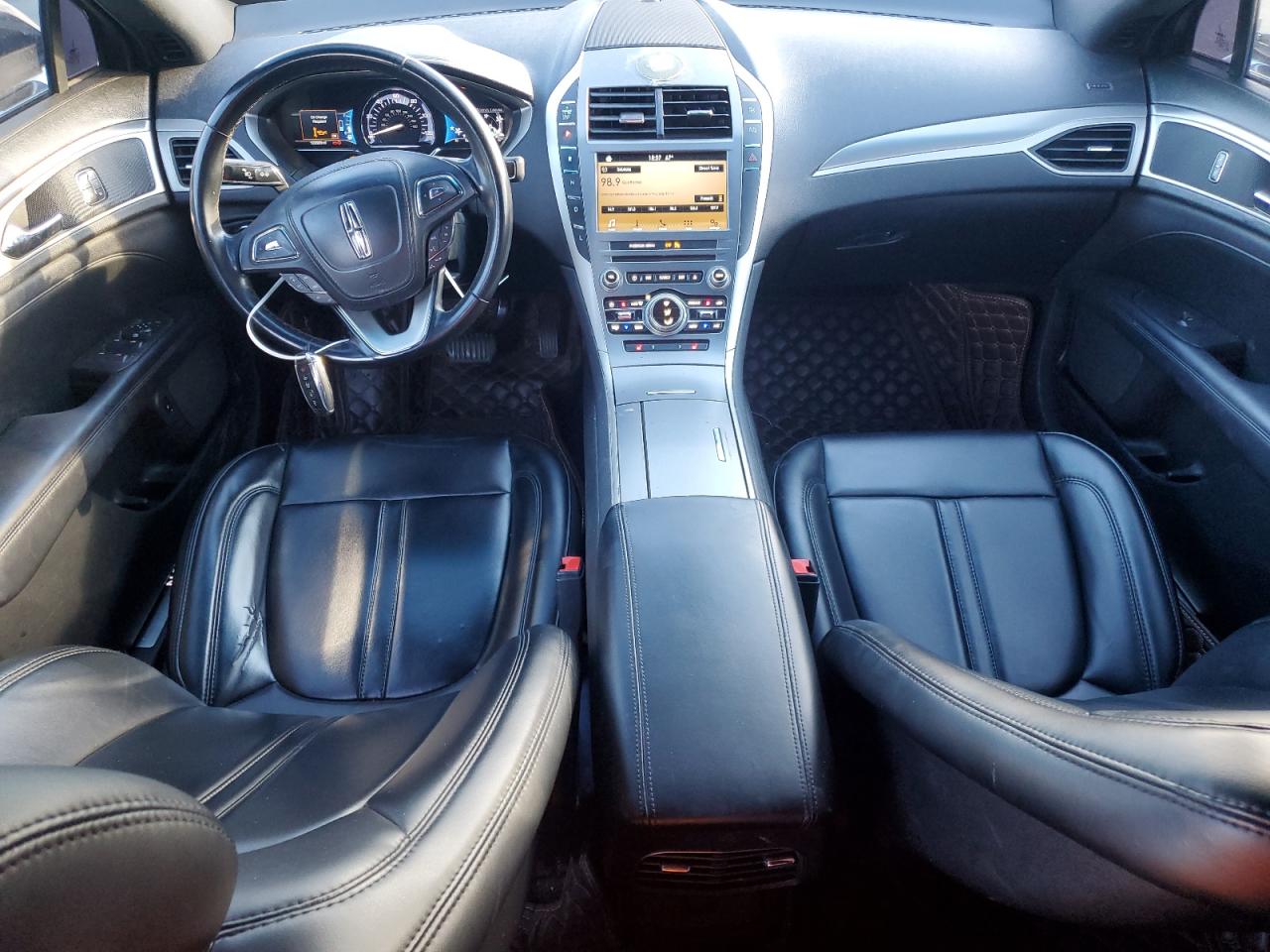 2017 Lincoln MKZ - Image 8