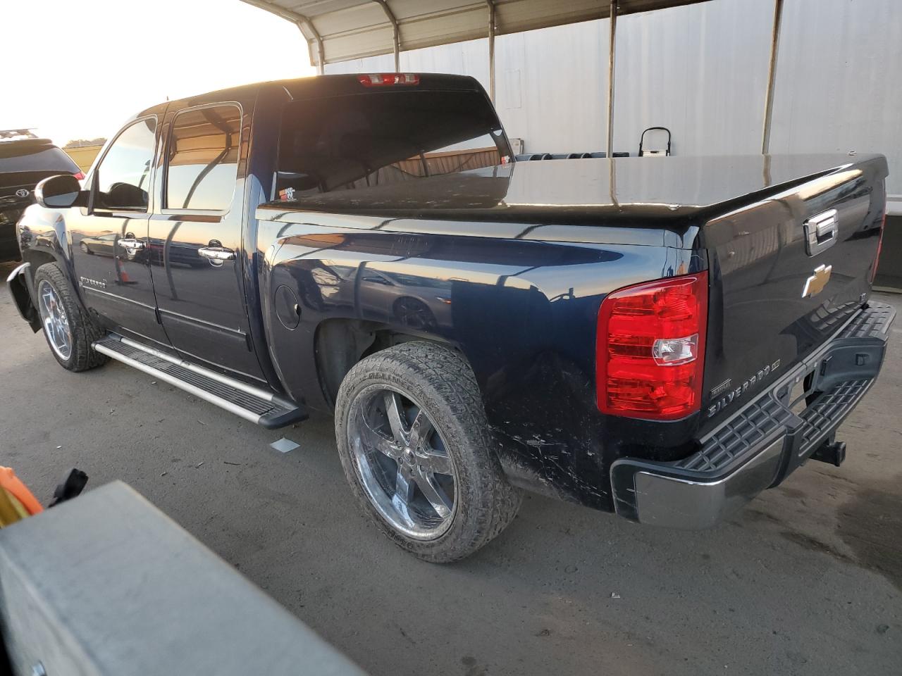 2012 Chevrolet Silverado - Image 2