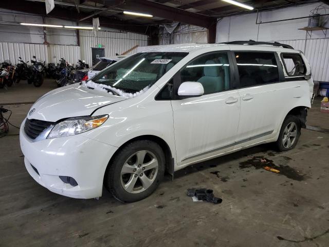 2014 Toyota Sienna Le