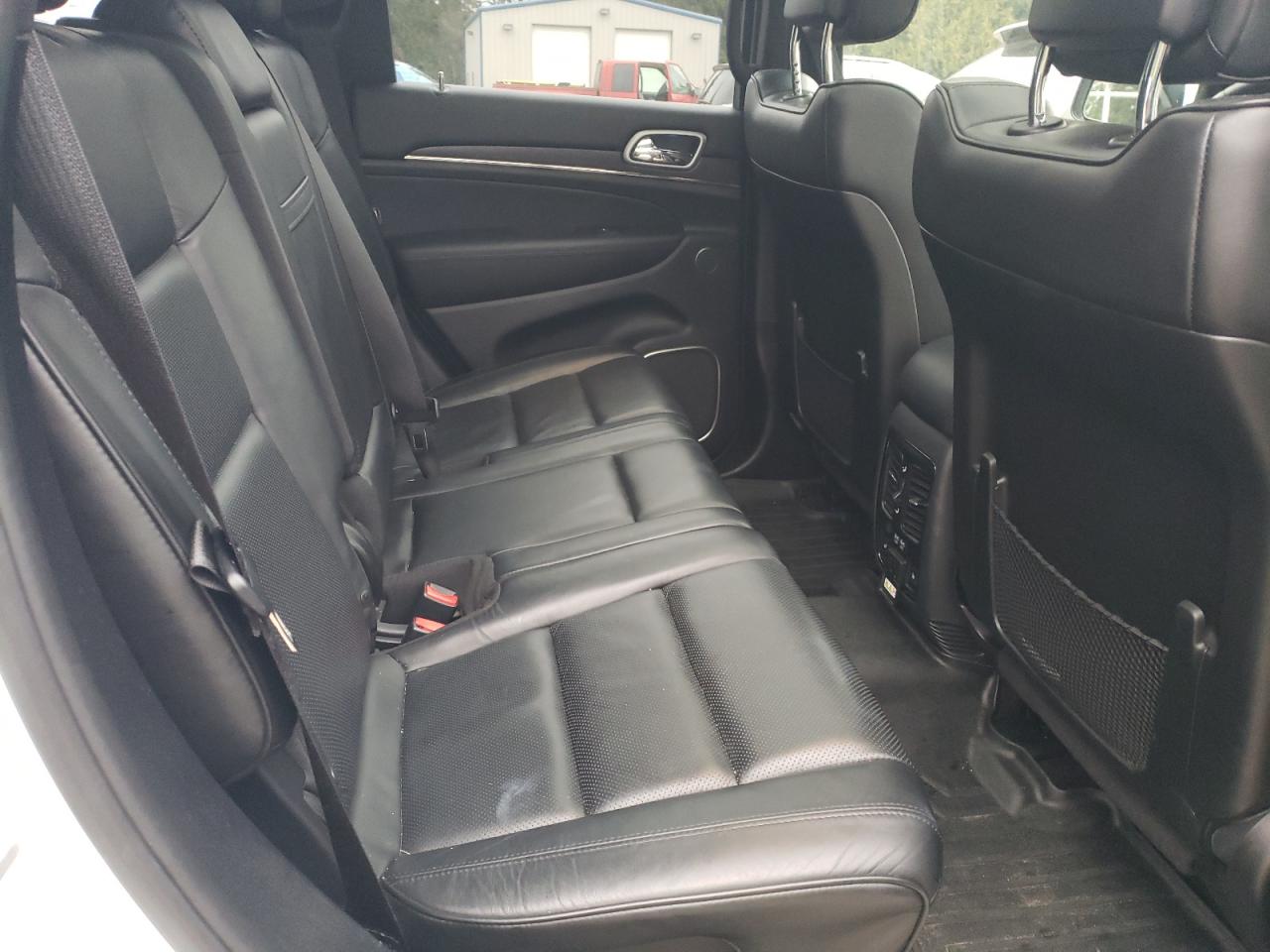 2018 Jeep Grand Cherokee - Image 11