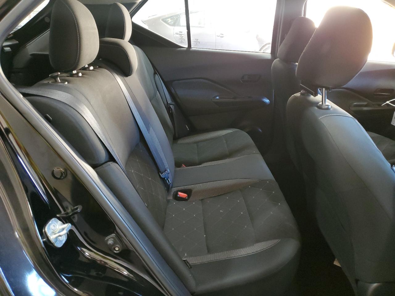 2020 Nissan Kicks - Image 10