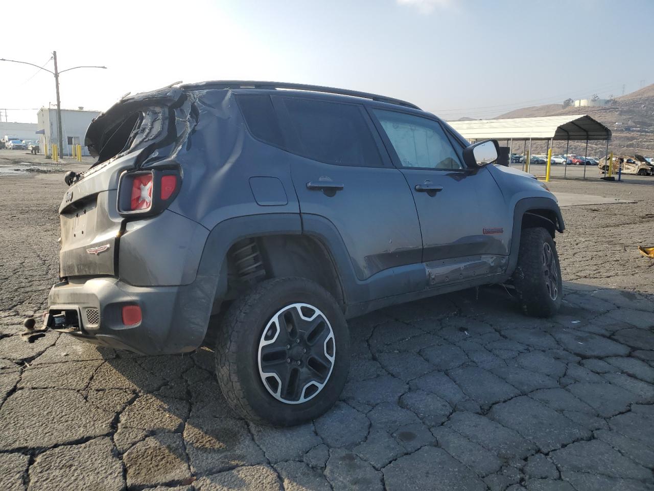 2016 Jeep Renegade - Image 3