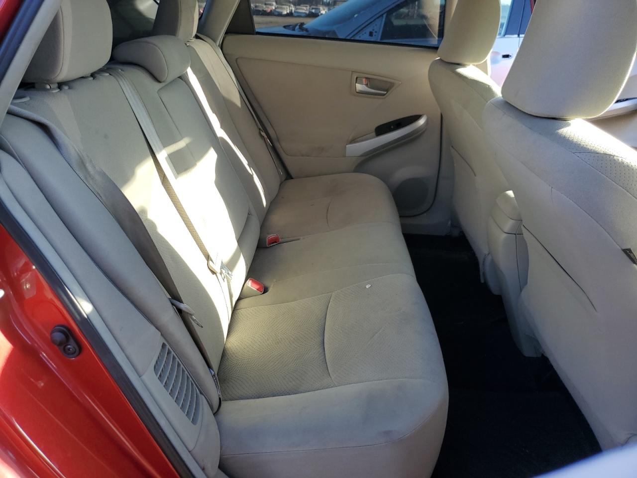 2014 Toyota Prius - Image 10