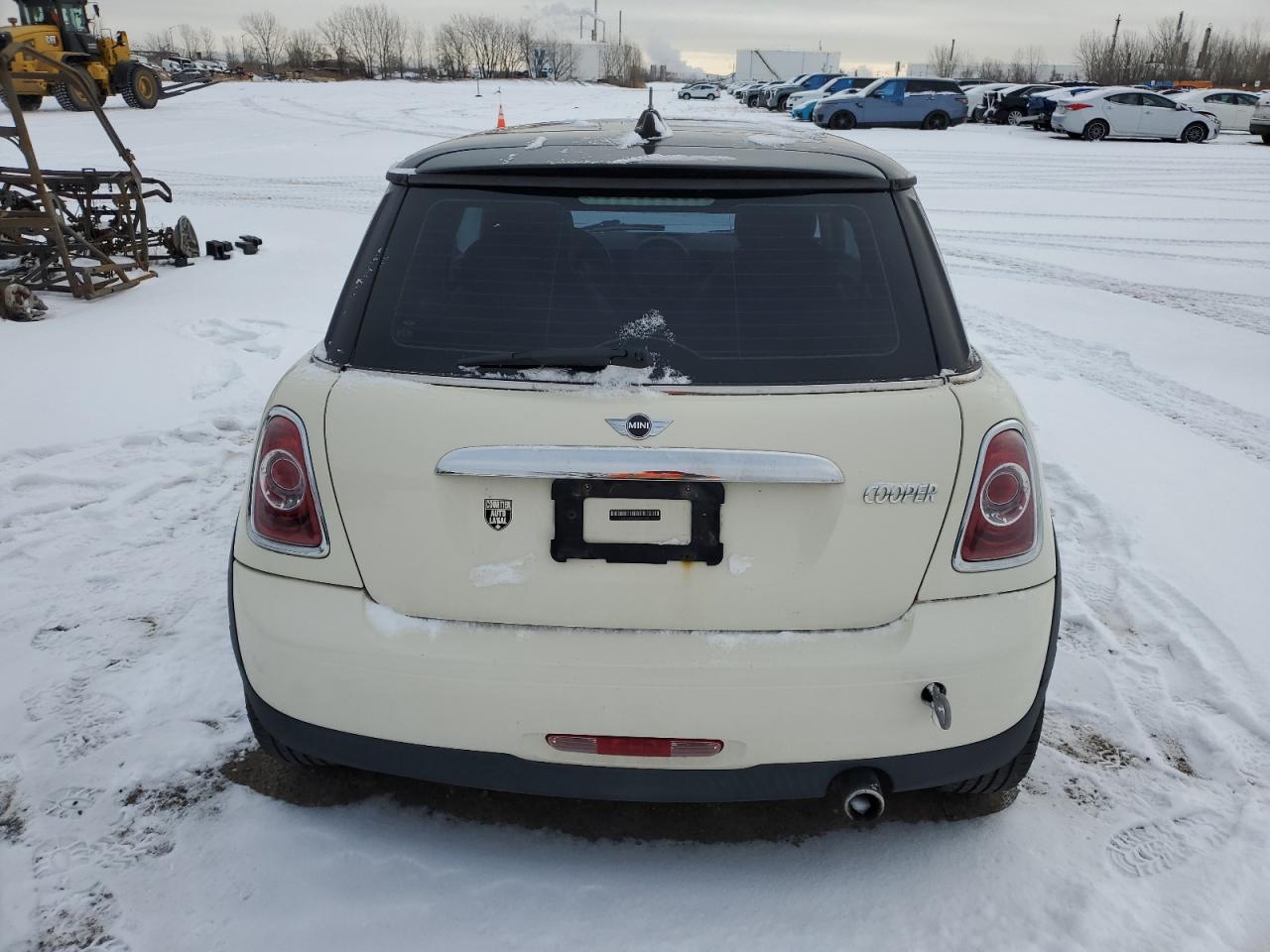 2011 Mini Cooper VIN: WMWSU3C56BT094308 Lot: 41416655