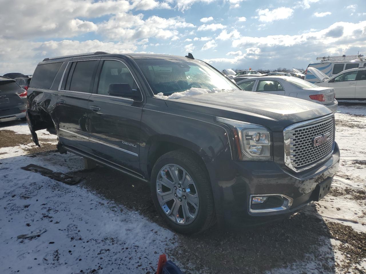 2016 GMC Yukon - Image 4