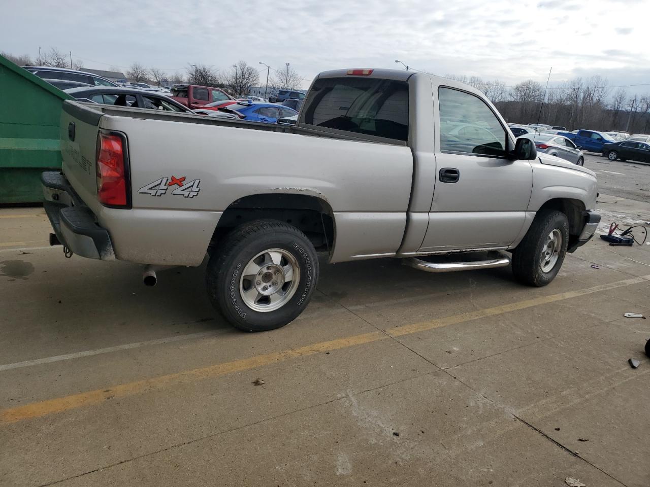 2007 Chevrolet Silverado - Image 3