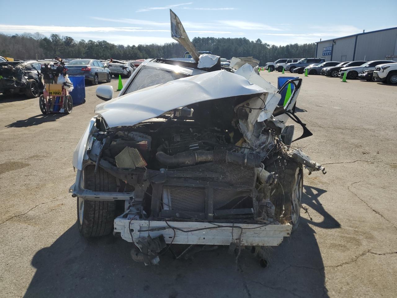 2017 Jaguar XE - Image 5