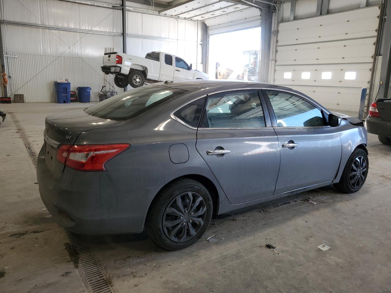 2017 Nissan Sentra - Image 3