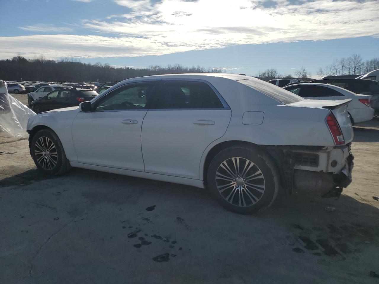 2014 Chrysler 300 - Image 2
