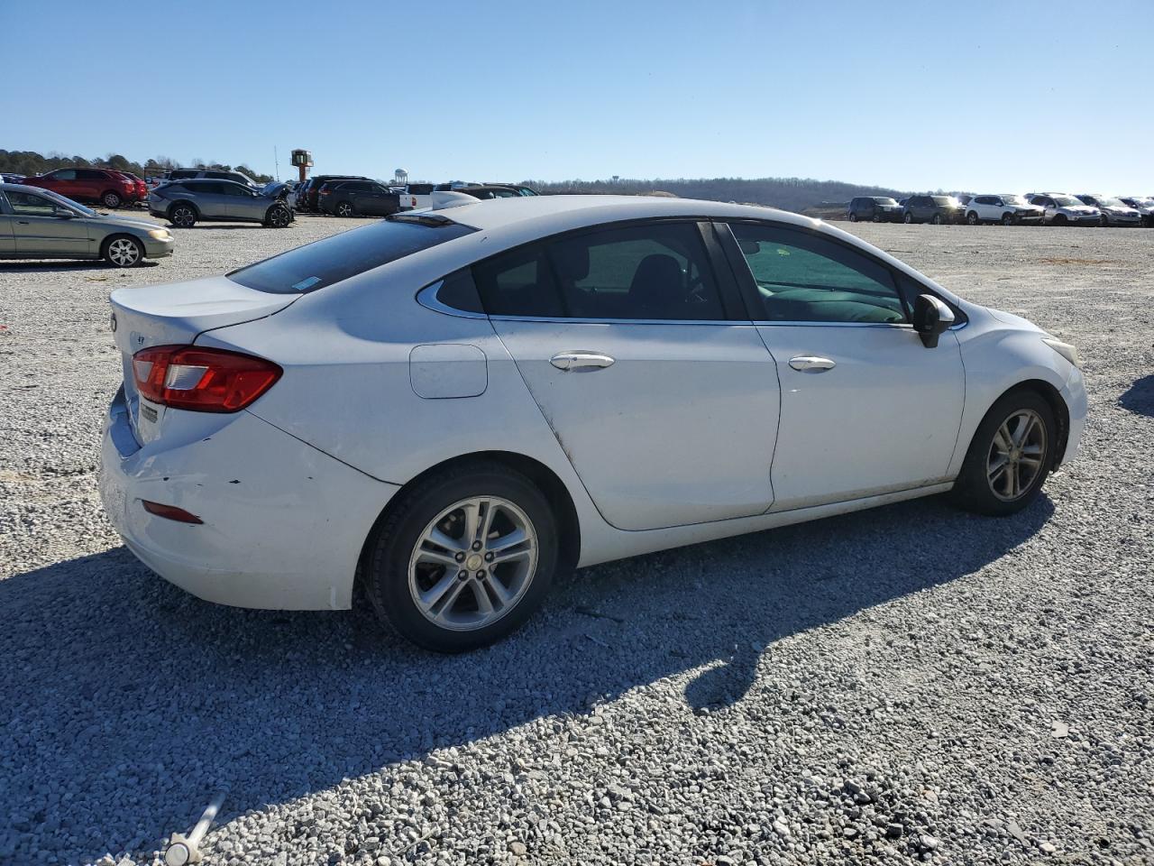 2016 Chevrolet Cruze - Image 3