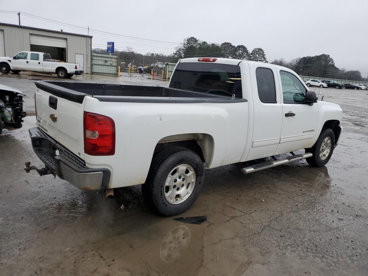 2011 Chevrolet Silverado - Image 3