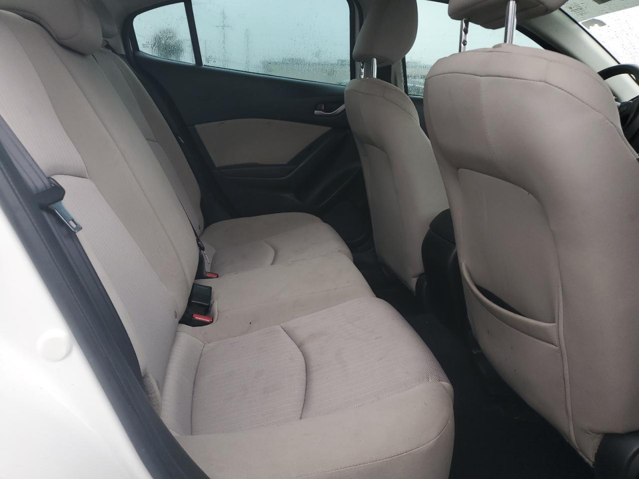 2015 Mazda 3 - Image 10