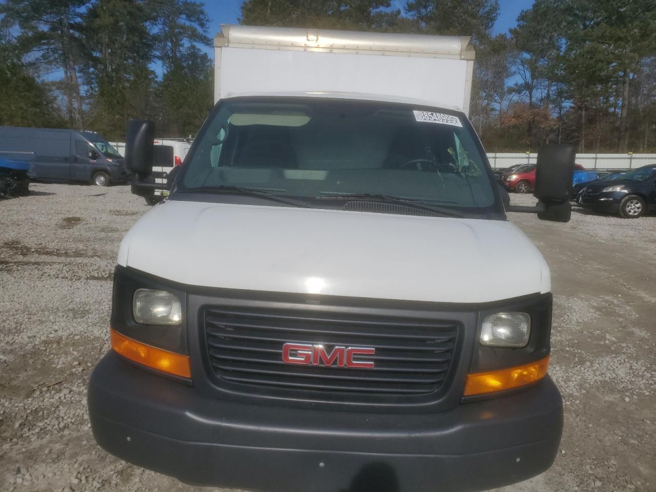 2015 GMC Savana - Image 5