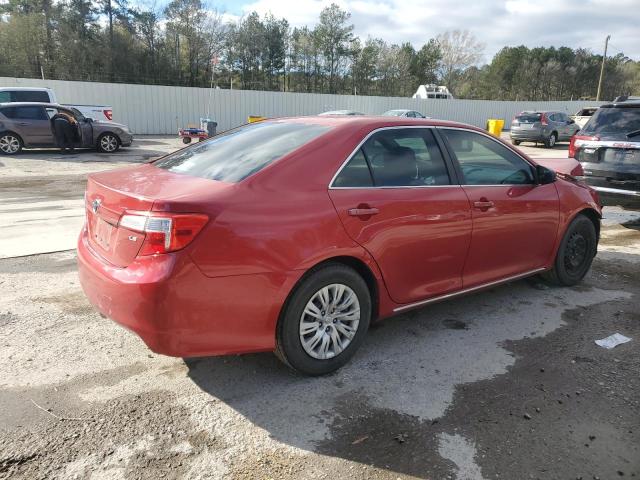 Sedans TOYOTA CAMRY 2013 Czerwony