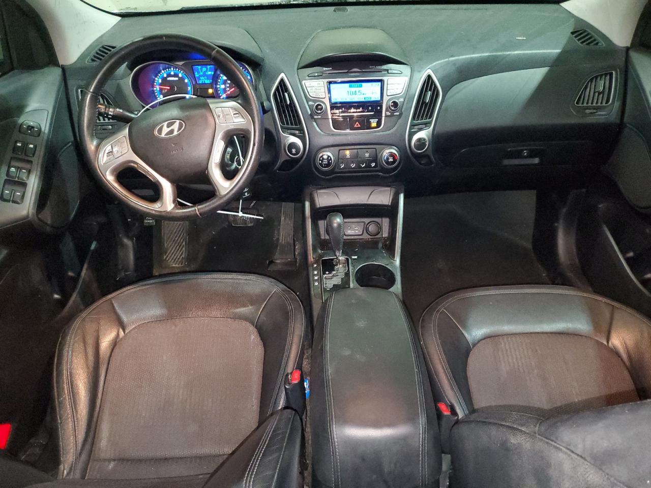 2011 Hyundai Tucson - Image 8