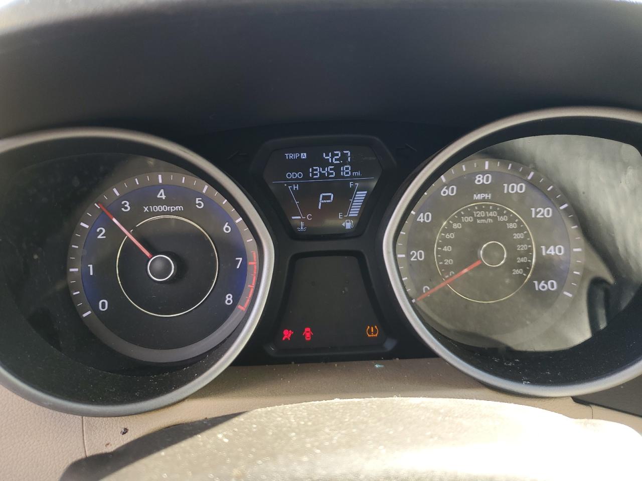 2011 Hyundai Elantra - Image 9