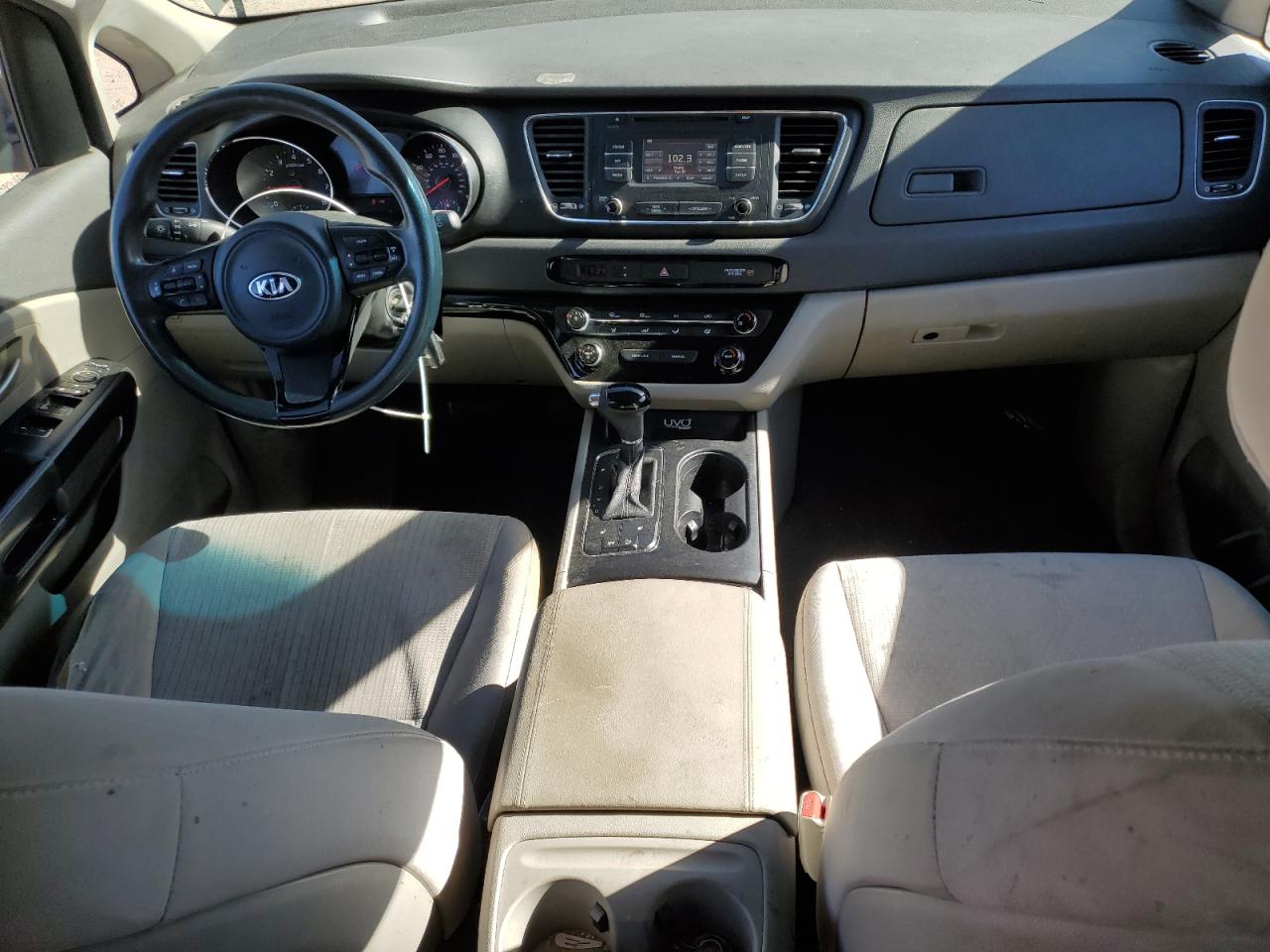 2016 Kia Sedona - Image 8