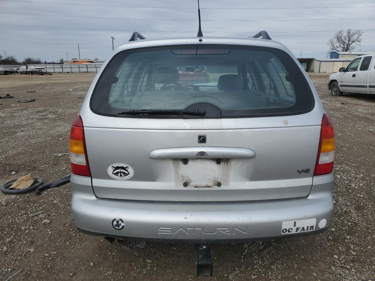 2001 Saturn LW - Image 6