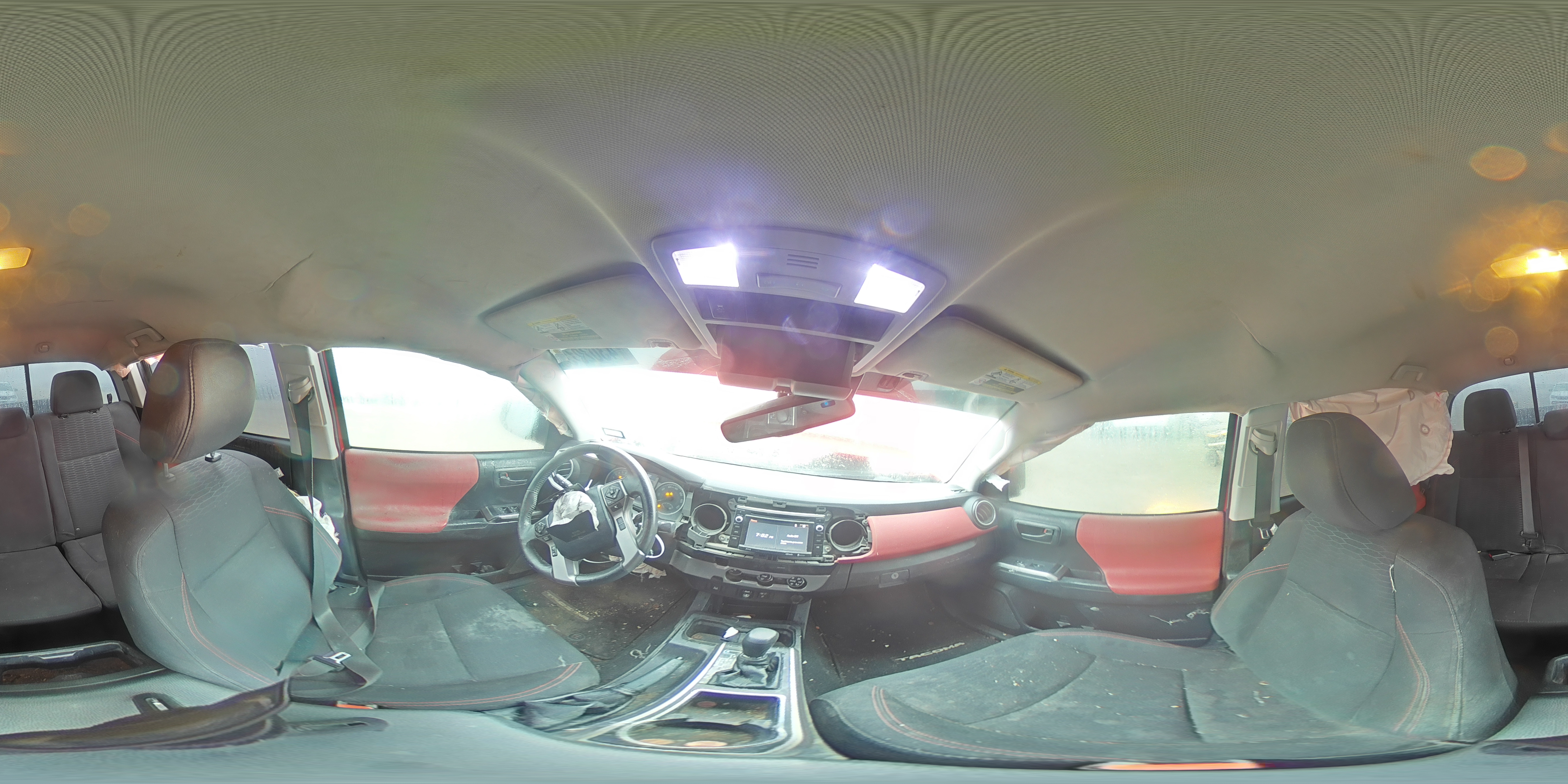 2018 Toyota Tacoma - Image 13