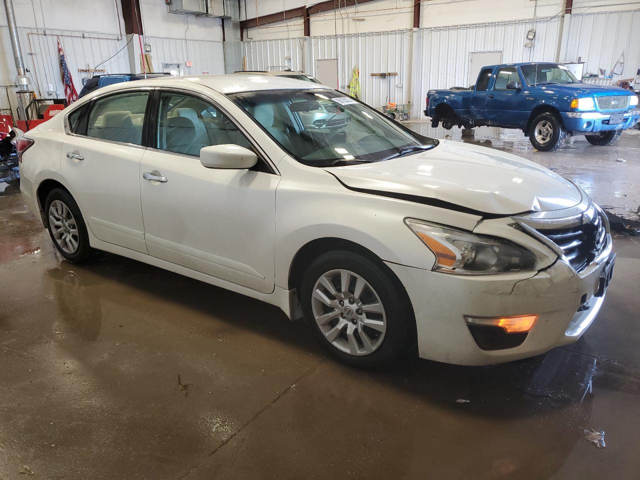 2014 Nissan Altima - Image 4