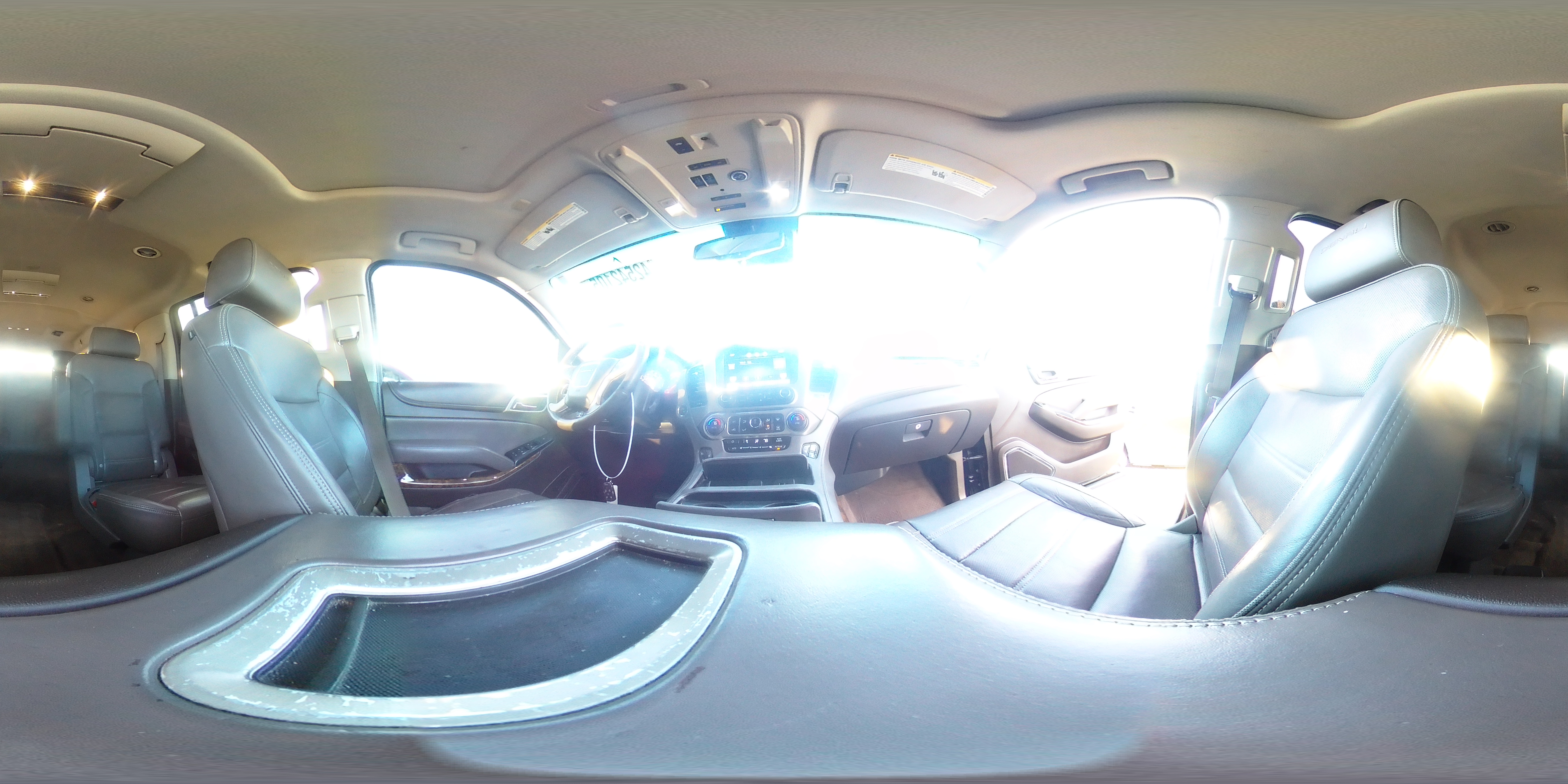 2015 GMC Yukon - Image 13