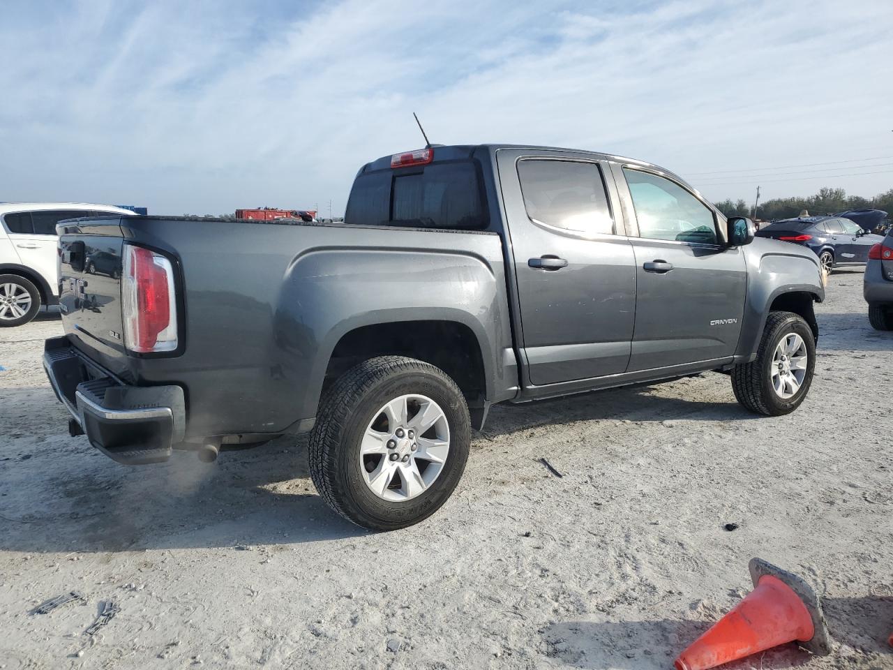 2016 GMC Canyon - Image 3