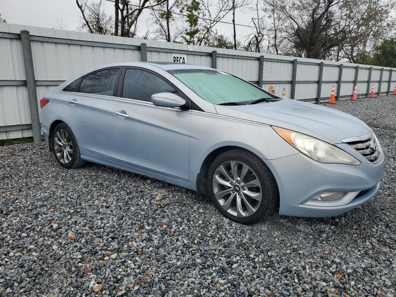 2013 Hyundai Sonata - Image 4